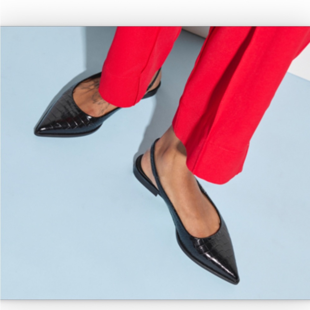 MARIE SLINGBACK POINT FLAT | Freda Salvador